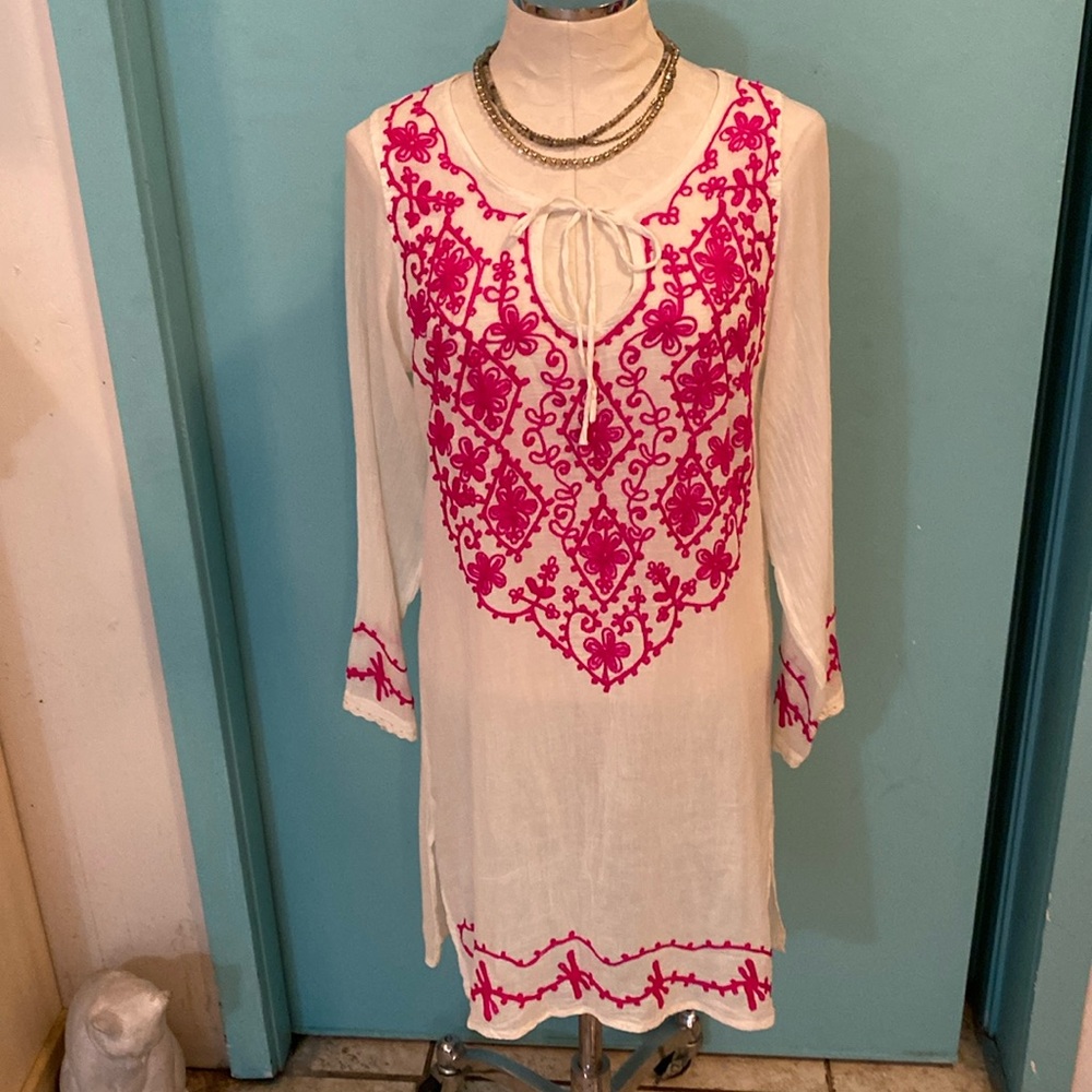 SB Fashion long sleeve dress in size S.